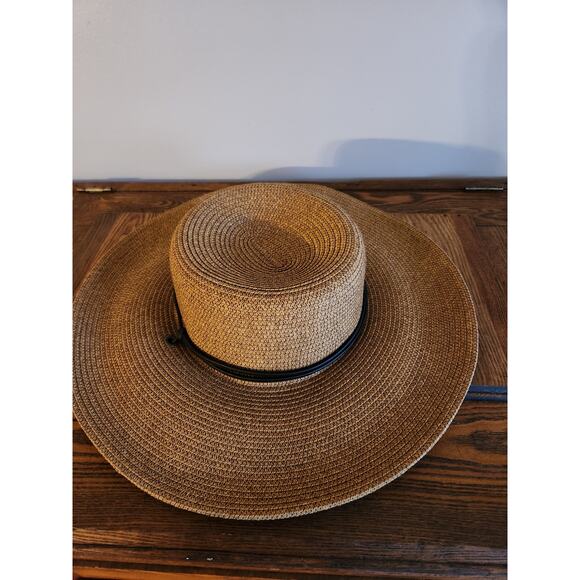 Sloggers Accessories - Sloggers Sun Hat Paper straw wide brim chin strap gardening sz 22.5" Sz M EUC
